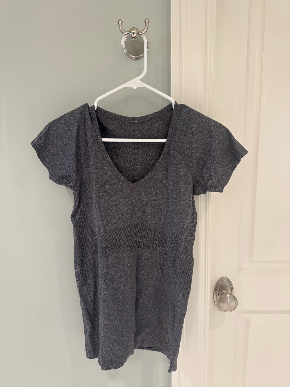 lululemon athletica Women's V-Neck Short Sleeve Top - Charcoal